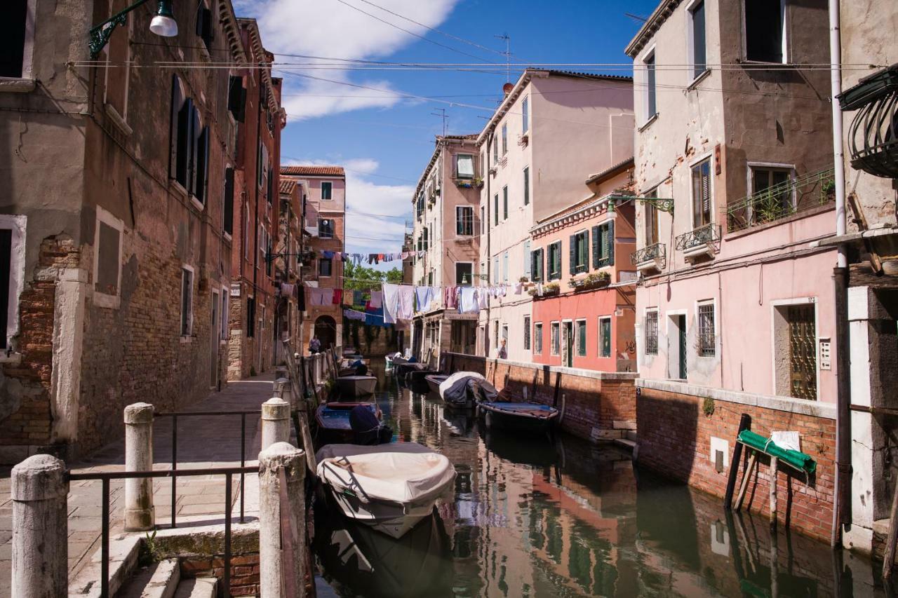 Appartamento Venezia Biennale Bianco&Rosso Esterno foto