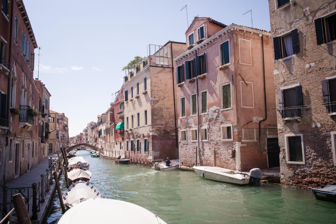 Appartamento Venezia Biennale Bianco&Rosso Esterno foto