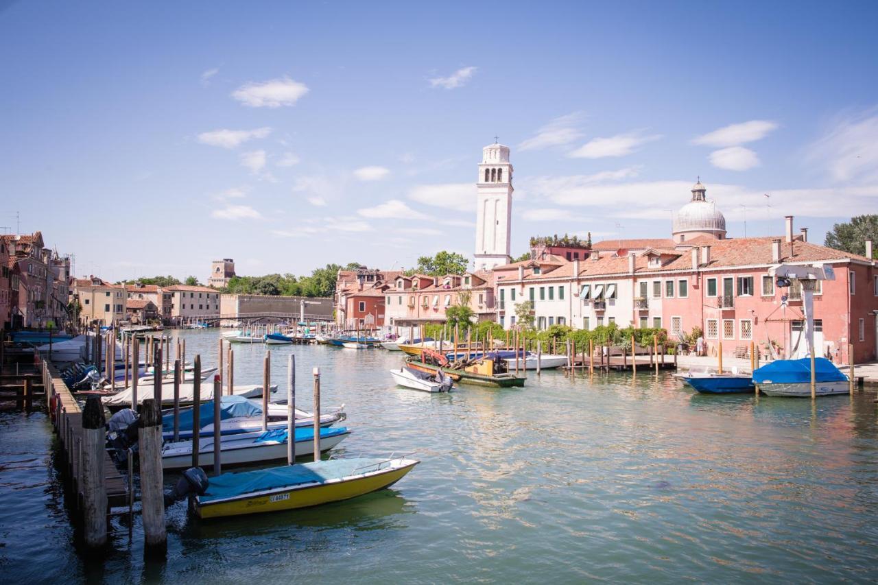 Appartamento Venezia Biennale Bianco&Rosso Esterno foto