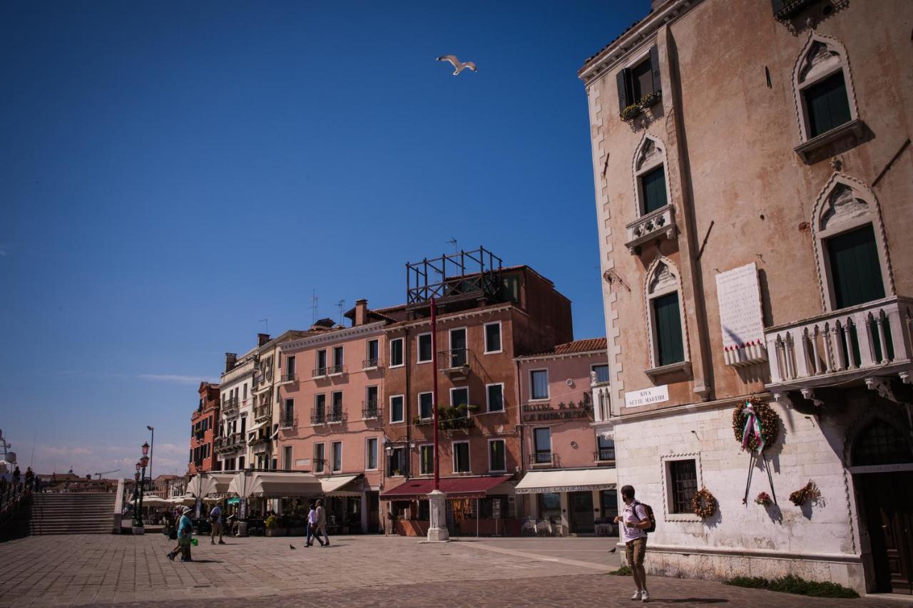 Appartamento Venezia Biennale Bianco&Rosso Esterno foto